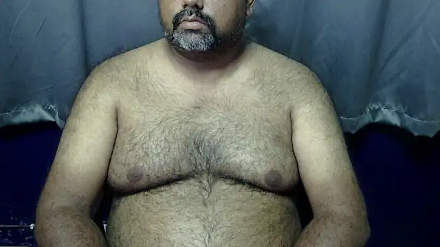 Snapshot of hairysubcub_70 chatting on 7, 5, 2026 hairysubcub 70 online show from 7, 5, 2026
