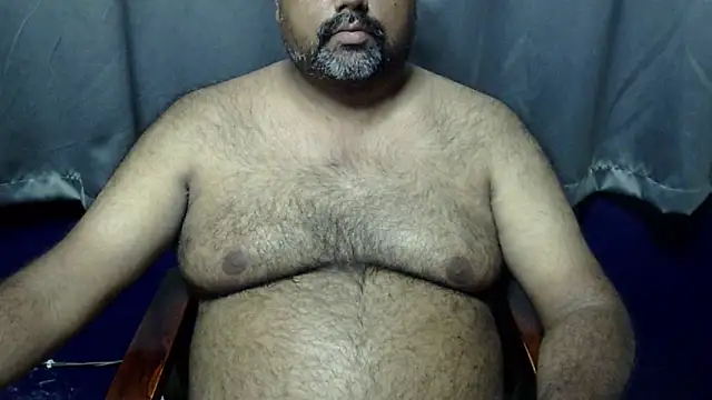 Snapshot of hairysubcub_70 chatting on 9, 5, 2026 hairysubcub 70 online show from 9, 5, 2026