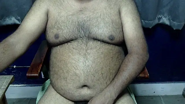 Snapshot of hairysubcub_70 chatting on 14, 5, 2026 hairysubcub 70 online show from 14, 5, 2026