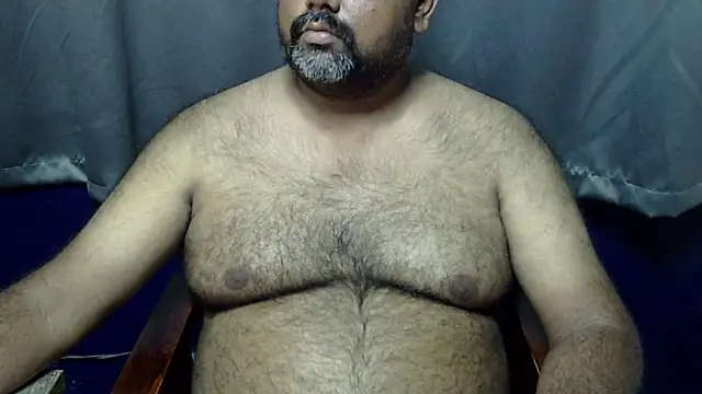 Snapshot of hairysubcub_70 chatting on 15, 5, 2026 hairysubcub 70 online show from 15, 5, 2026