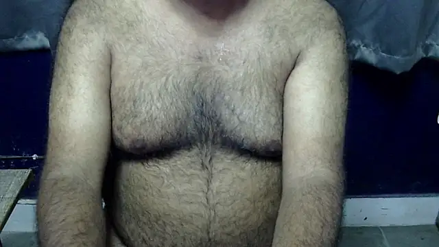 Snapshot of hairysubcub_70 chatting on 1, 7, 2026 hairysubcub 70 online show from 1, 7, 2026