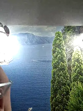 LazyTanukii online show from 13, 1, 2026