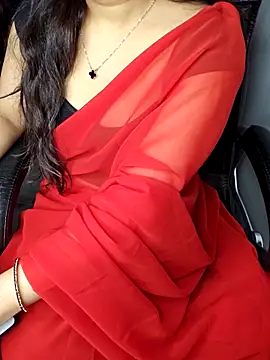 Snapshot of aliyaah_singh chatting on 27, 4, 2026 aliyaah singh online show from 27, 4, 2026
