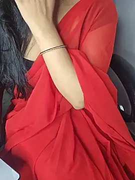 Snapshot of aliyaah_singh chatting on 17, 6, 2026 aliyaah singh online show from 17, 6, 2026