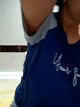 Snapshot of Queen_sousou chatting on 19, 2, 2026 Queen sousou online show from 19, 2, 2026