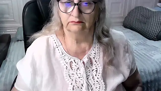 Snapshot of LolkaAlyss chatting on 24, 4, 2026 LolkaAlyss online show from 24, 4, 2026