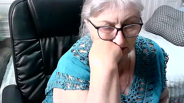 Snapshot of LolkaAlyss chatting on 27, 4, 2026 LolkaAlyss online show from 27, 4, 2026