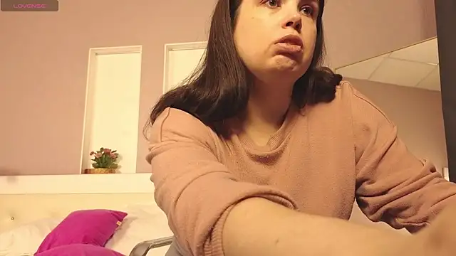 BattyMoll online show from 5, 2, 2025