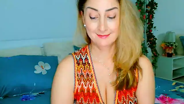 Snapshot of Tyana40 chatting on 19, 3, 2025 Tyana40 online show from 19, 3, 2025