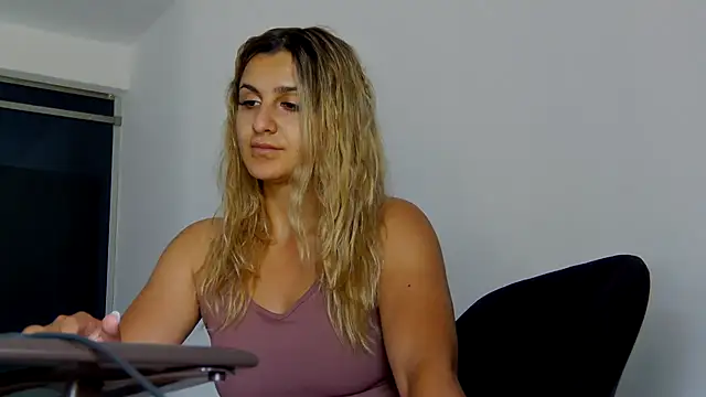 Snapshot of NicolePlay chatting on 19, 7, 2026 NicolePlay online show from 19, 7, 2026