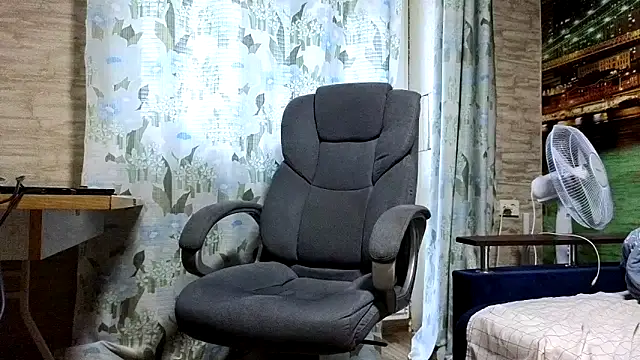 Snapshot of xxrokixxx chatting on 23, 12, 2024 xxrokixxx online show from 23, 12, 2024