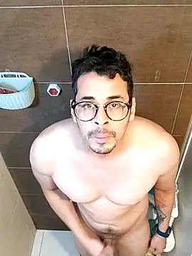 Snapshot of towers_j chatting on 17, 2, 2025 towers j online show from 17, 2, 2025