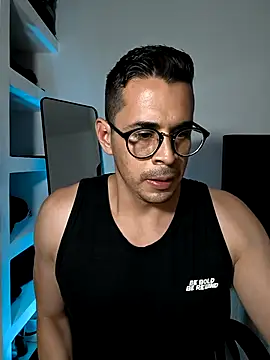 Snapshot of towers_j chatting on 22, 9, 2025 towers j online show from 22, 9, 2025