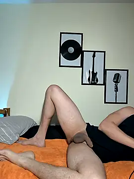 Snapshot of towers_j chatting on 14, 10, 2025 towers j online show from 14, 10, 2025