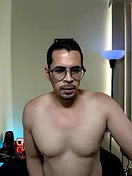 Snapshot of towers_j chatting on 10, 11, 2025 towers j online show from 10, 11, 2025