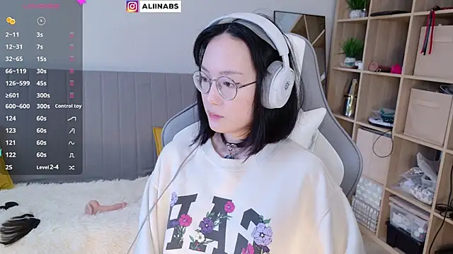 aliiiiiina online show from 24, 2, 2025