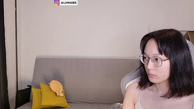 aliiiiiina online show from 23, 3, 2025