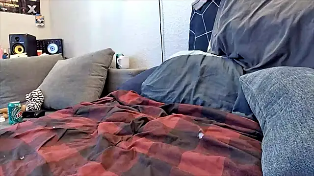 pyrowuff online show from 1, 3, 2025