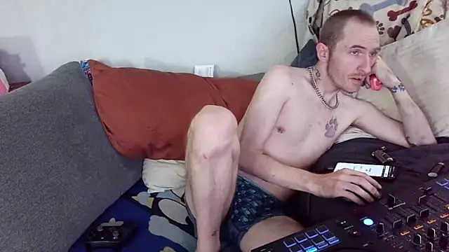 pyrowuff online show from 22, 9, 2025