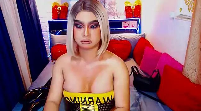 Snapshot of TsGoddessNhicolle chatting on 1, 2, 2025 TsGoddessNhicolle online show from 1, 2, 2025