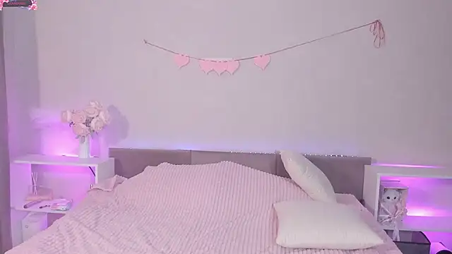  Sweety pie  online show from 20, 5, 2026
