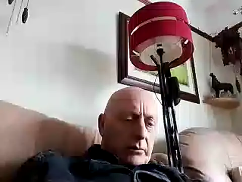 Snapshot of keeenn11 chatting on 14, 2, 2025 keeenn11 online show from 14, 2, 2025