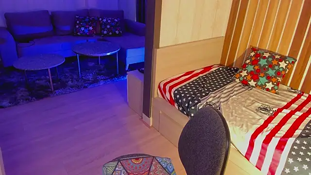 Dora Banks online show from 30, 1, 2025