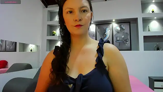 Snapshot of ambar_sex10 chatting on 3, 10, 2025 ambar sex10 online show from 3, 10, 2025
