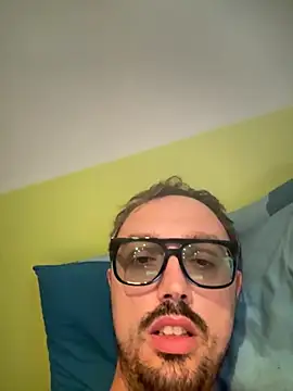 Snapshot of minga1995 chatting on 5, 10, 2025 minga1995 online show from 5, 10, 2025