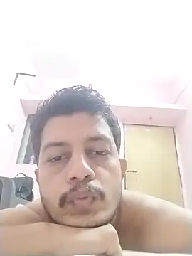 Snapshot of dzboy1994 chatting on 5, 12, 2025 dzboy1994 online show from 5, 12, 2025