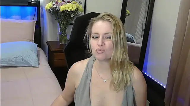 HollieBim online show from 19, 1, 2025