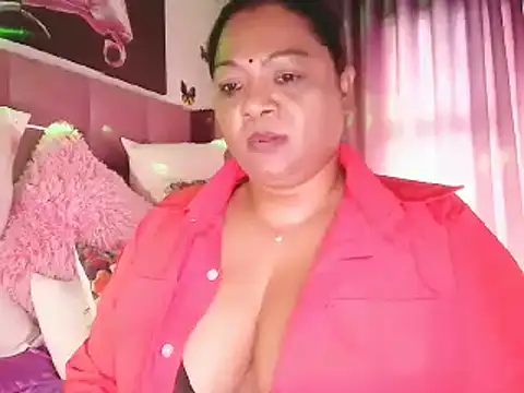 Snapshot of IndianDelia chatting on 28, 2, 2025 IndianDelia online show from 28, 2, 2025