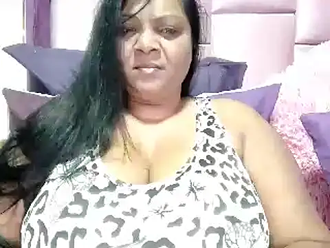 Snapshot of IndianDelia chatting on 19, 10, 2025 IndianDelia online show from 19, 10, 2025