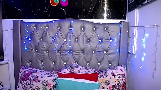 LAILAGUMMY online show from 22, 1, 2025