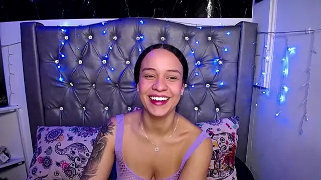 LAILAGUMMY online show from 11, 2, 2025