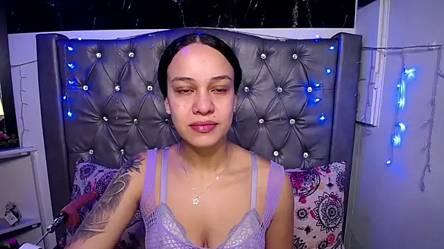 LAILAGUMMY online show from 5, 3, 2025