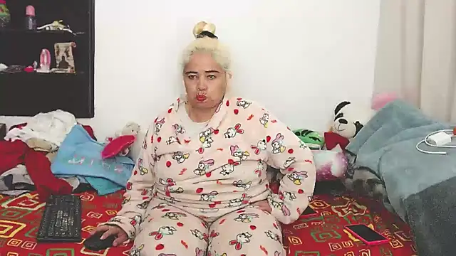 estrellita fugaz16x online show from 4, 1, 2025