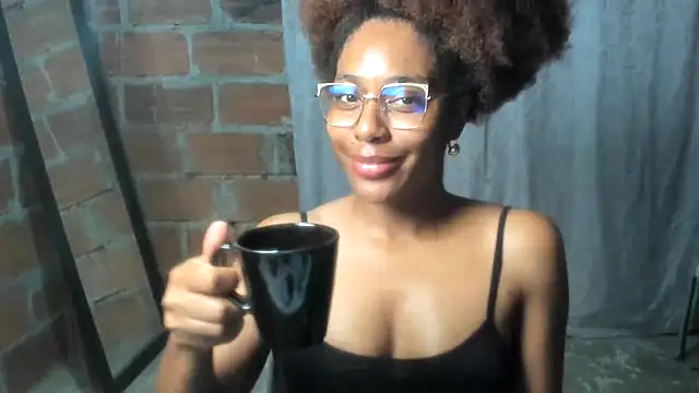 Snapshot of thaimy_ chatting on 11, 6, 2026 thaimy online show from 11, 6, 2026