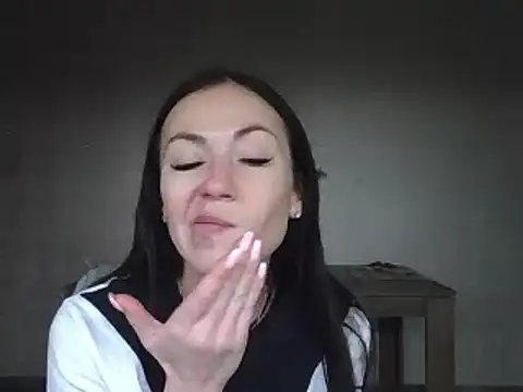 JulianaGold1 online show from 4, 12, 2024