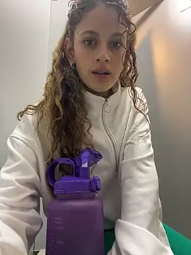 alana15 online show from 26, 1, 2025