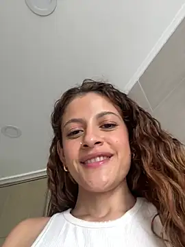 alana15 online show from 4, 2, 2025