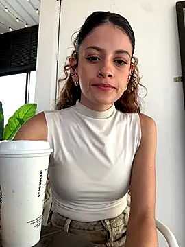 alana15 online show from 4, 12, 2025