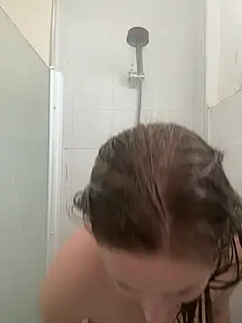 AlisaWhite online show from 2, 4, 2026