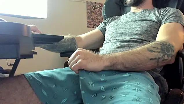 Snapshot of marioslim chatting on 17, 5, 2026 marioslim online show from 17, 5, 2026