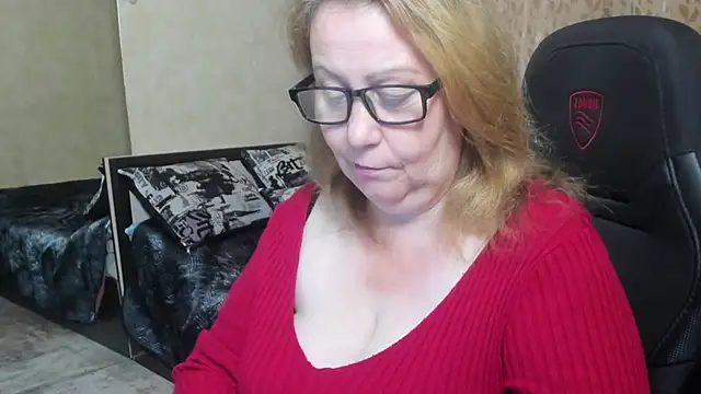 Frau Marta online show from 24, 10, 2025