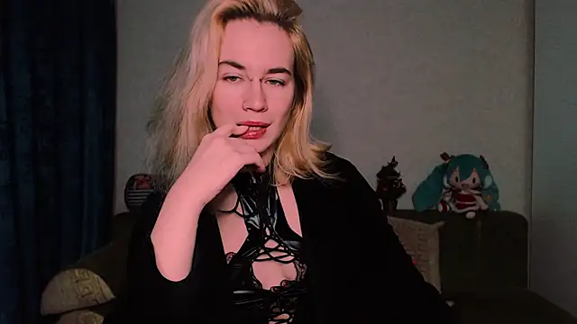 xxxcharismaaa online show from 17, 2, 2025