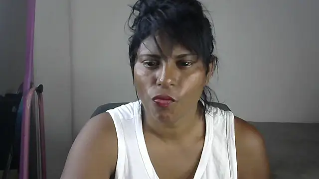 Snapshot of sunshinelady_ chatting on 4, 2, 2026 sunshinelady online show from 4, 2, 2026
