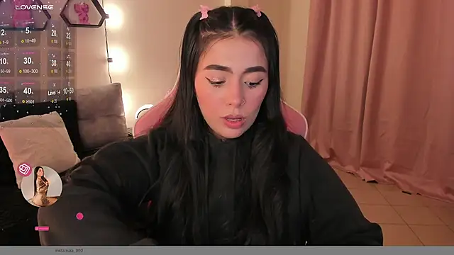 shantall vidales  online show from 8, 2, 2025