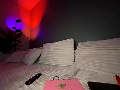 Snapshot of chloetease chatting on 18, 11, 2025 chloetease online show from 18, 11, 2025