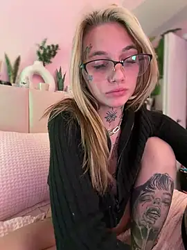 chloetease online show from 29, 3, 2026